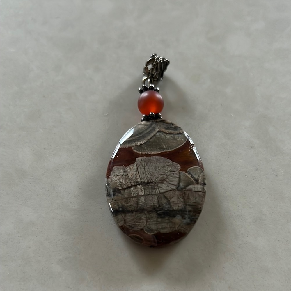 NWOT- Elegant Brown and Silver Pendant  for a Necklace